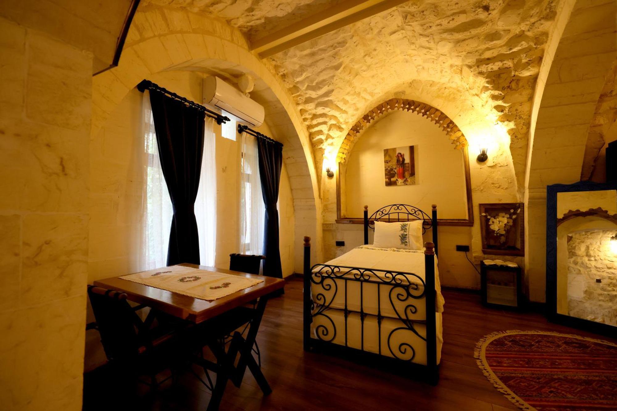 Astarte Hotel ชานลูร์ฟา ภายนอก รูปภาพ